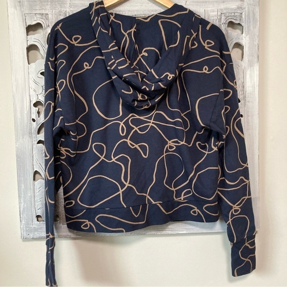 NWOT Sweaty Betty After Class Navy Abstract Lines Cotton Relaxed Hoodie - Picture 2 of 9